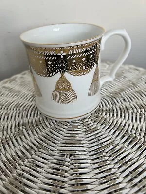 Buy The Royal Collection Fine Bone China Coffee Mug. MR20728 • 6£
