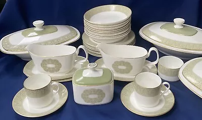 Buy  Royal Doulton Sonnet Coffee & Dinnerware H5012 Choice Of 1971  Green  • 4.99£