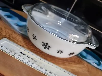 Buy Vintage Pyrex Tableware Fully Marked Black Snowflake White  Casarole Dish &lid  • 10£