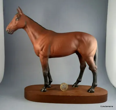 Buy Beswick MILL REEF Racehorse - Connoisseur Series No. 2422 • 64£