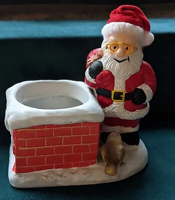 Buy Retro Style Christmas Pot Ornament, Santa With Robin And Chimney. • 10£