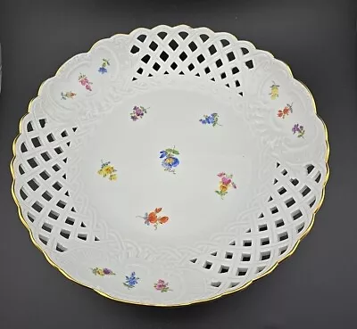 Buy Meissen Pierced Reticulated 54901 Serving Bowl Decorated With Flowers  9 ½ • 30£