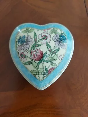Buy Rare Wedgwood Sarah Design Bone China Small Lidded Heart Shape Trinket Box • 14.99£