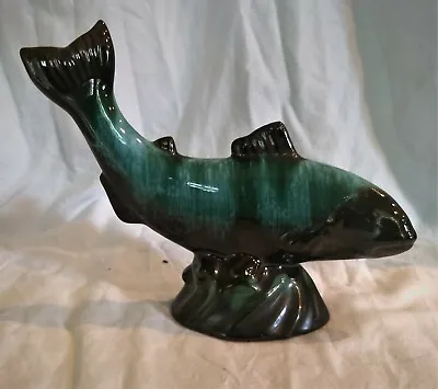 Buy Blue Mountain Pottery 9  Trout W/ Tail Up - Reflowing Glaze - Fish - Green • 36.99£