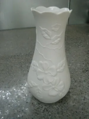 Buy Kaiser  White Dogwood Vase Excellent Condition • 20£