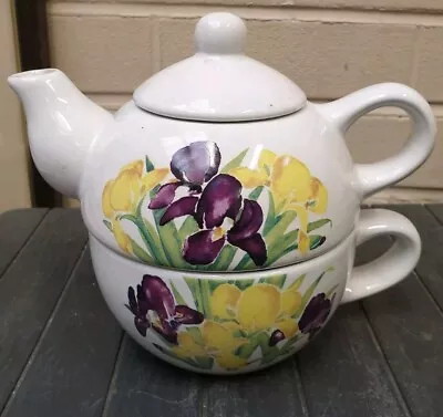 Buy Vintage English Floral Fine Bone China Teacup & Cup • 15£
