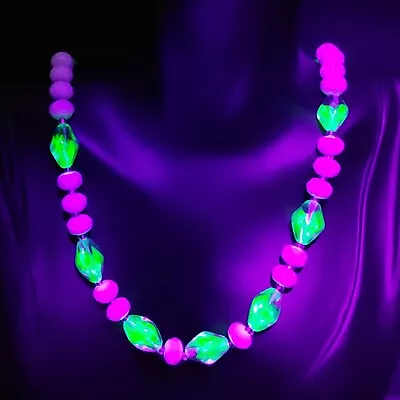 Buy Vaseline Glass Necklace 21'' Uranium Blue Czech Beads Art Deco Women`s Jewelry • 42.68£