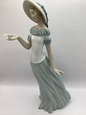 Buy NAO By LLADRO Porcelain Figurine #  1398   THE BUTTERFLY'S DANCE • 29.99£