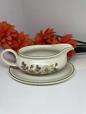 Buy Marks And Spencer - Autumn Leaves - Gravy Boat And Dish • 14.19£