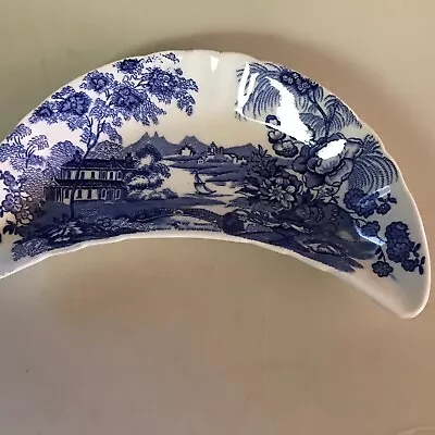 Buy Vintage  Tonquin Royal Crownford Crescent Blue And White Dish • 9.60£