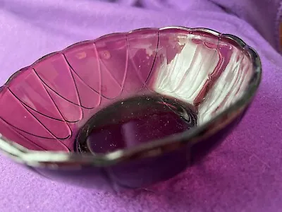 Buy Newport (Hairpin) Depression Glass Berry Bowl--Amethyst • 9.65£