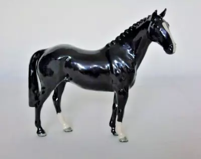 Buy Beswick Black Hunter Horse - Limited Edition Of 500 - Issued 2005 • 125£