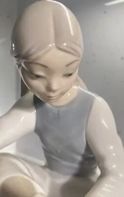 Buy Lladro NAO Spain Porcelain Figurine Of Girl Resting Feet Beautiful • 14.99£