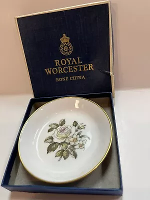 Buy Royal Worcester Fine Bone China 4” Made In England Dish C51 • 18.90£