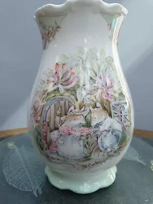 Buy Royal Doulton Brambly Hedge Summer Gainsborough Vase 1990  • 35£