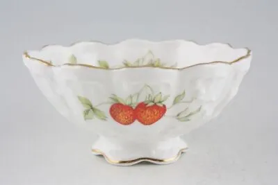 Buy Queens - Virginia Strawberry - Gold Edge - Embossed - Bowl (Giftware) - 224517G • 27.20£