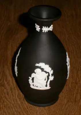 Buy Wedgwood Jasperware Black & White Cupid Cherub Rare Bud Vase 12.5cm Collectable! • 19.99£