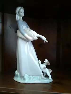 Buy Lladro Porcelain Figurine Girl With Dog And Goose In Excellent Condition  • 37£