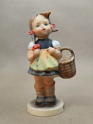 Buy ░ Beautiful Signed Goebel Hummel Sister West Germany Figure Figurine 98/0 221126 • 14.99£