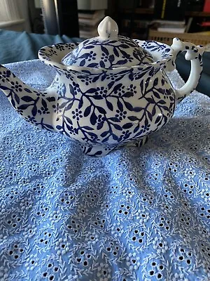 Buy English Victoriana Blue & White Floral Design Teapot • 24.12£