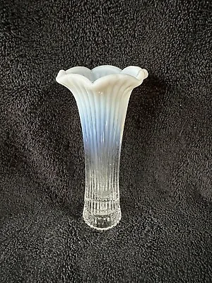 Buy Estate Vintage Fenton Ruffled Ribbed French Opalescent Vase • 24.02£