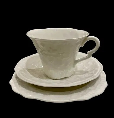 Buy Royal Stafford Old English Oak - Trio (Tea Cup & Saucer,Side Plate)(2) • 14£