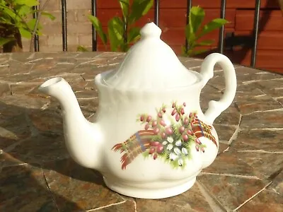 Buy Glen Applin Fine Bone China Novelty Teapot. • 2£