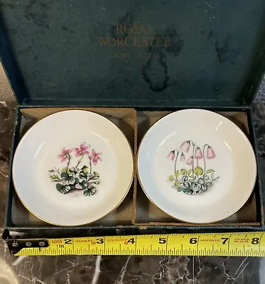 Buy Vintage Set Of 2 Royal Worcester Bone China 51 Small Floral Dishes 4  With Box • 18.97£