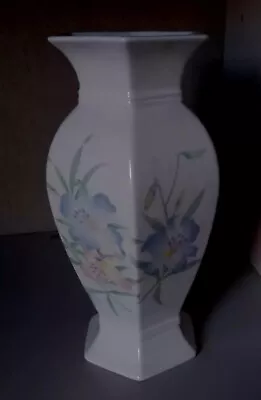Buy Vintage Royal Winton Vase • 7£