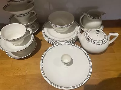 Buy Antique Wedgwood Creamware Pattern A1483  23pcs Good Condition • 50£