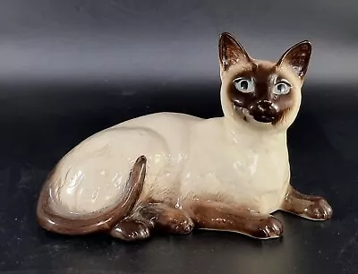 Buy SIAMESE CAT Lying Down Position Beswick Model 1559 Figurine Very Good Condition • 8.72£