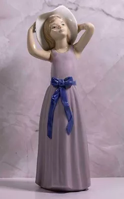 Buy Lladro Figurines Daisa 1978 10  High In Lilac Dress • 25£
