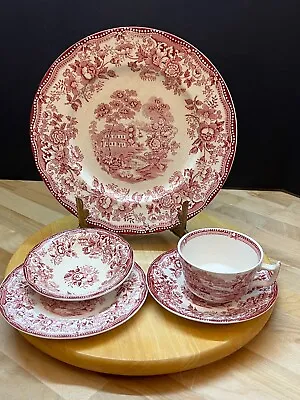 Buy Royal Staffordshire Dinnerware By Clarice Cliff Tonquin Red 5-Piece Setting • 42.58£
