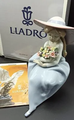 Buy Lladro Fragrant Bouquet Girl Figurine Flowers 5862 Boxed Excellent 19cm • 125£