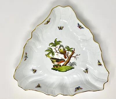 Buy  Herend Hand Painted 1131 Rothschild Bird Basketweave Triangle Dish Motif 2 MINT • 226.66£