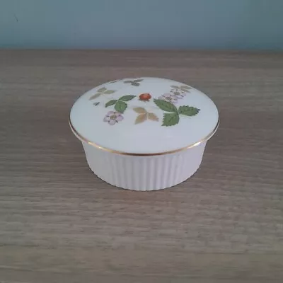 Buy Wedgwood Bone China Fluted Trinket Box 'Wild Strawberry' Pattern • 4.99£