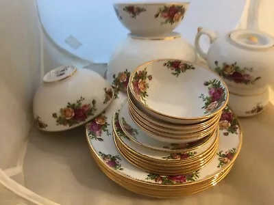 Buy Royal Albert Doulton Old Country Roses 22 Pieces Oriental Dinner Set • 330.06£