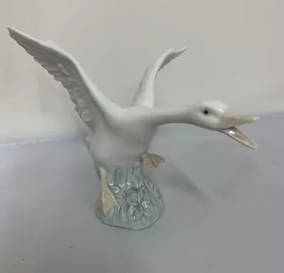Buy Vintage LLADRO DAISA Goose - Hand Made In Spain • 10£