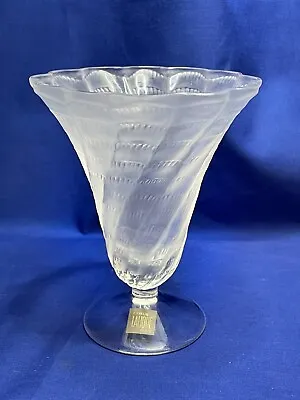 Buy Lalique French Art Glass Lucie Shell Pattern Vase • 95.02£