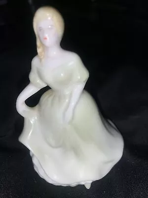 Buy Wade Hannah Porcelain Figure • 3£