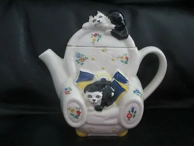Buy Wade Whimsical Teapot By Judith Wootton England • 9.99£
