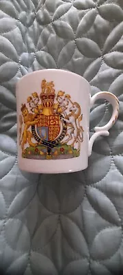 Buy Queen Elizabeth Ii Silver Jubilee 1977 Commemorative Mug - Aynsley Bone China  • 8.95£