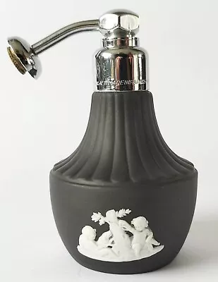 Buy Wedgwood Black Jasperware Perfume Bottle • 65£