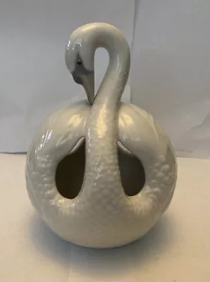 Buy Lladro Swan 4829 • 50£