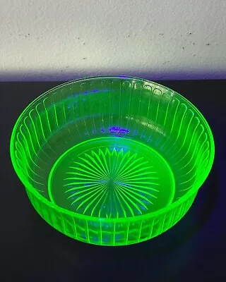 Buy Green Depression Glass Vaseline Medium Mixing Bowl Round 8”W X 3” H • 47.54£