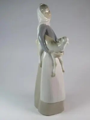 Buy LLADRO Spain Porcelain Figurine 4584G GIRL WITH LAMB First Quality • 58.99£