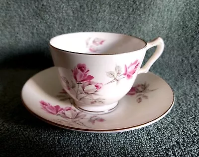 Buy ROYAL VICTORIA Tea Cup And Saucer Fine Bone China. Made In England Stunning 1956 • 11.38£