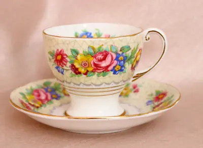 Buy Vintage Royal Standard Brussels Lace Floral Tea Cup & Saucer • 7£