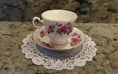 Buy Queen Anne Bone China Tea Cup & Saucer Set Made In England • 12.32£