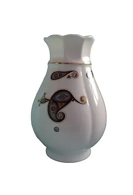 Buy Irish Royal Tara Vase Vintage Fine Bone China • 14.50£